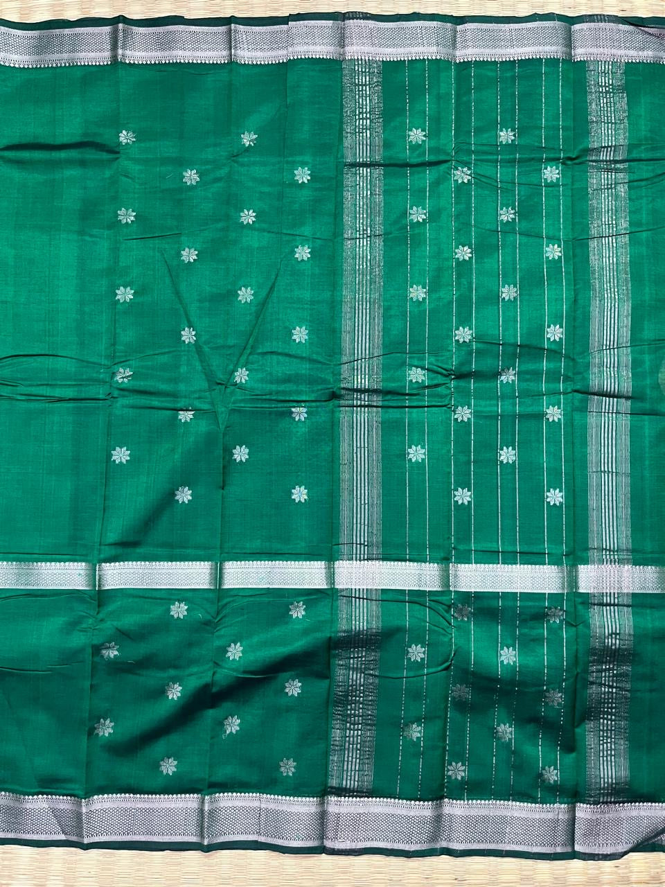 Jamdani saree