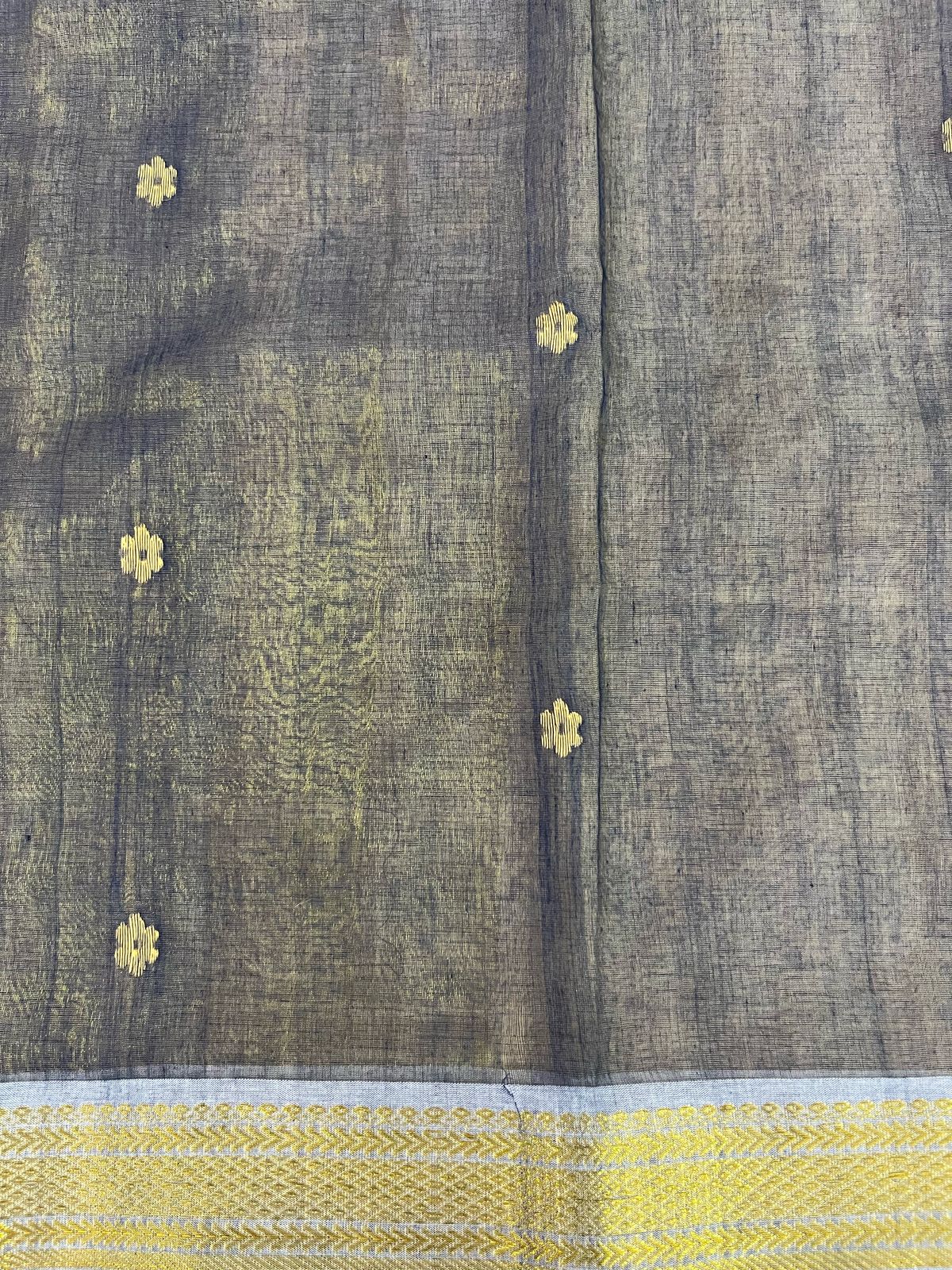 Muslin jamdani saree