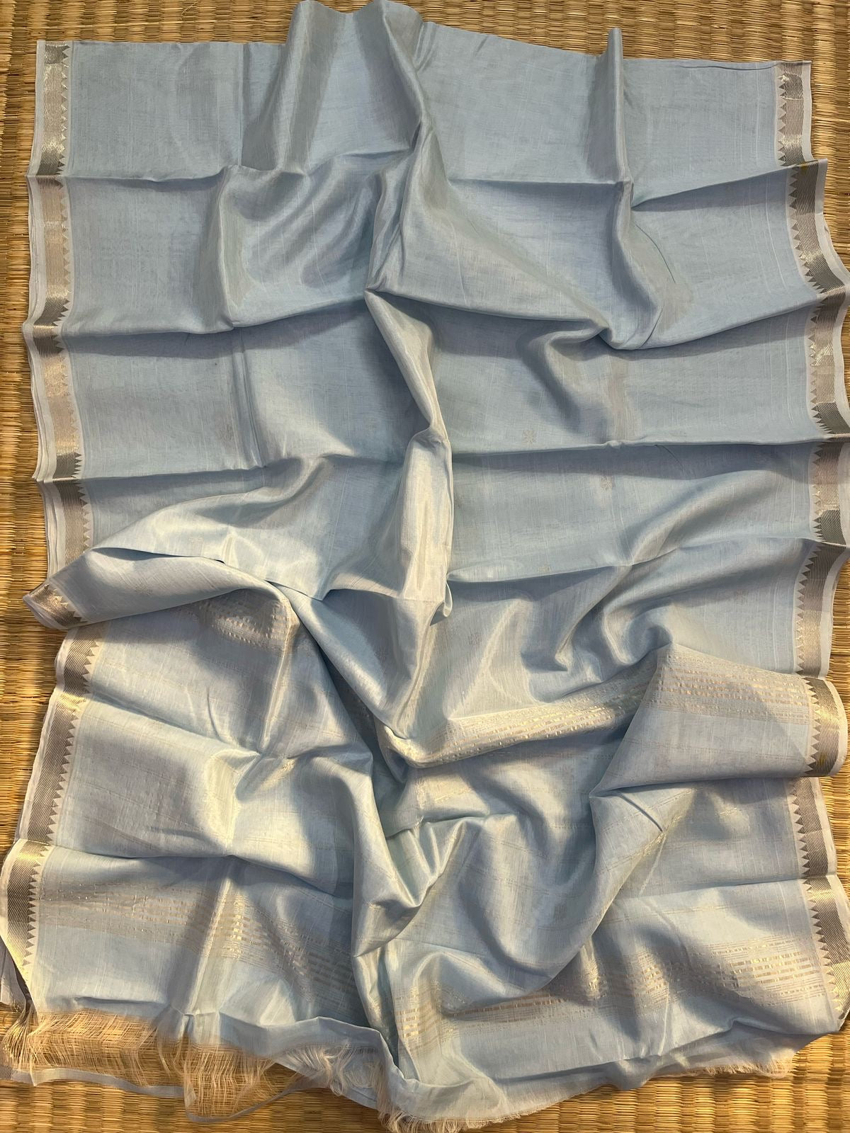 Jamdani saree