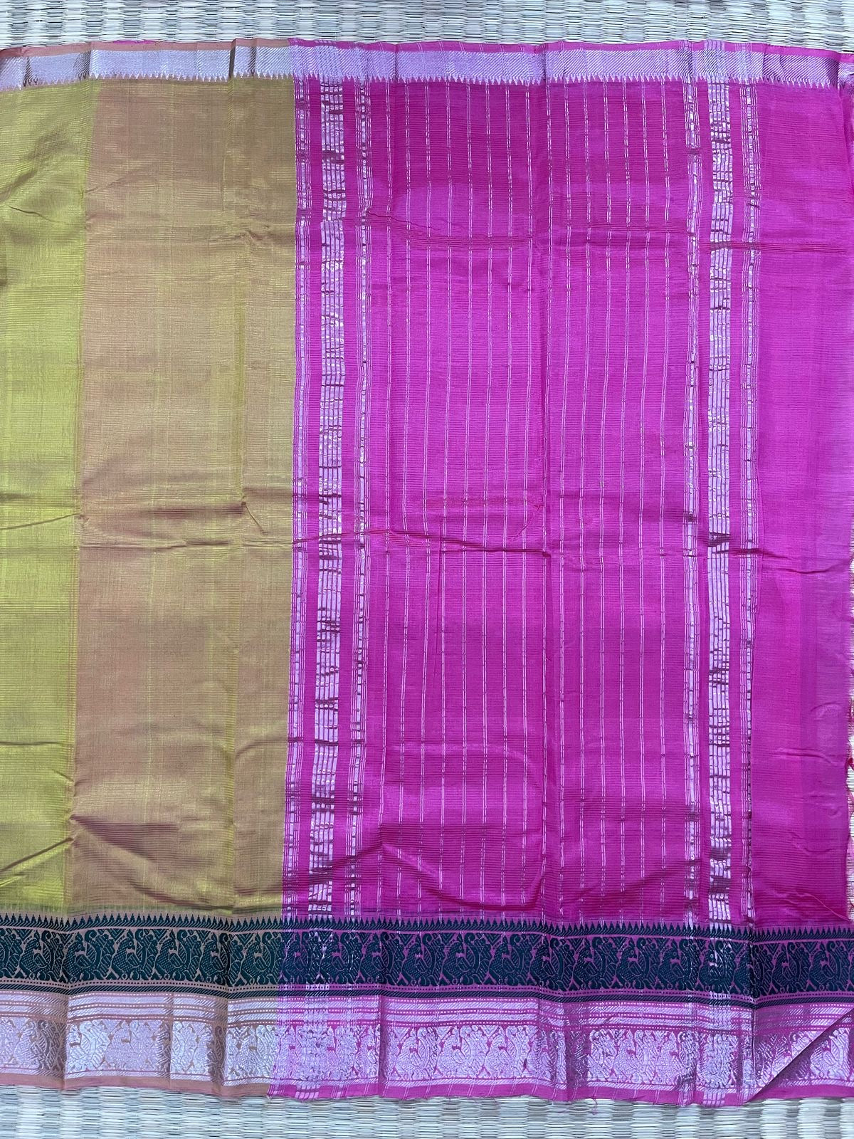 Zari and Thread border saree