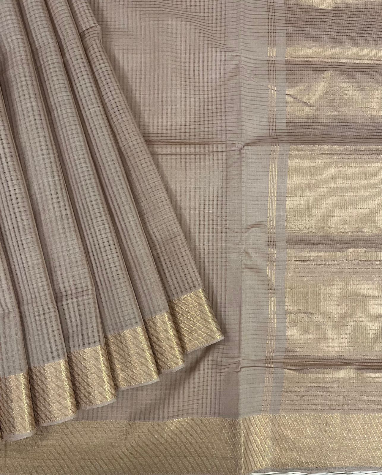 Cotton missing check saree