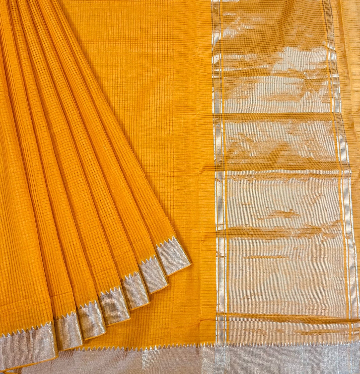 Cotton missing check saree