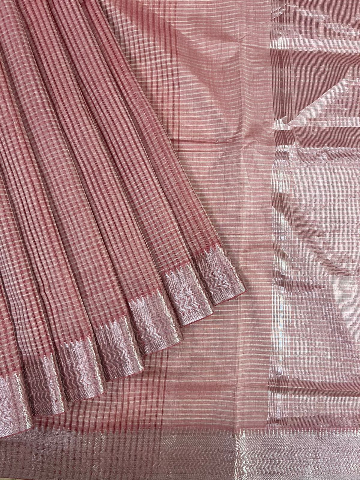 Cotton missing check saree