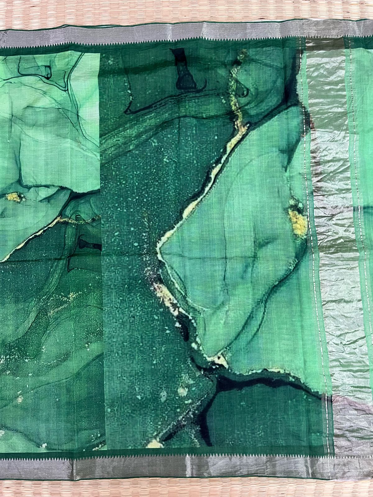 Marble saree