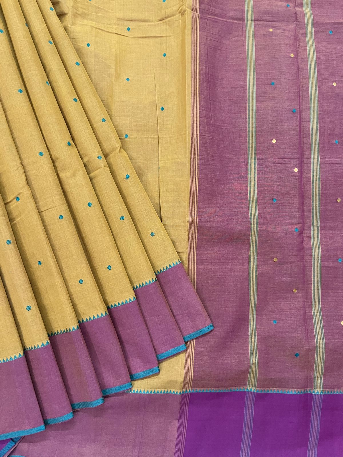 Buti saree