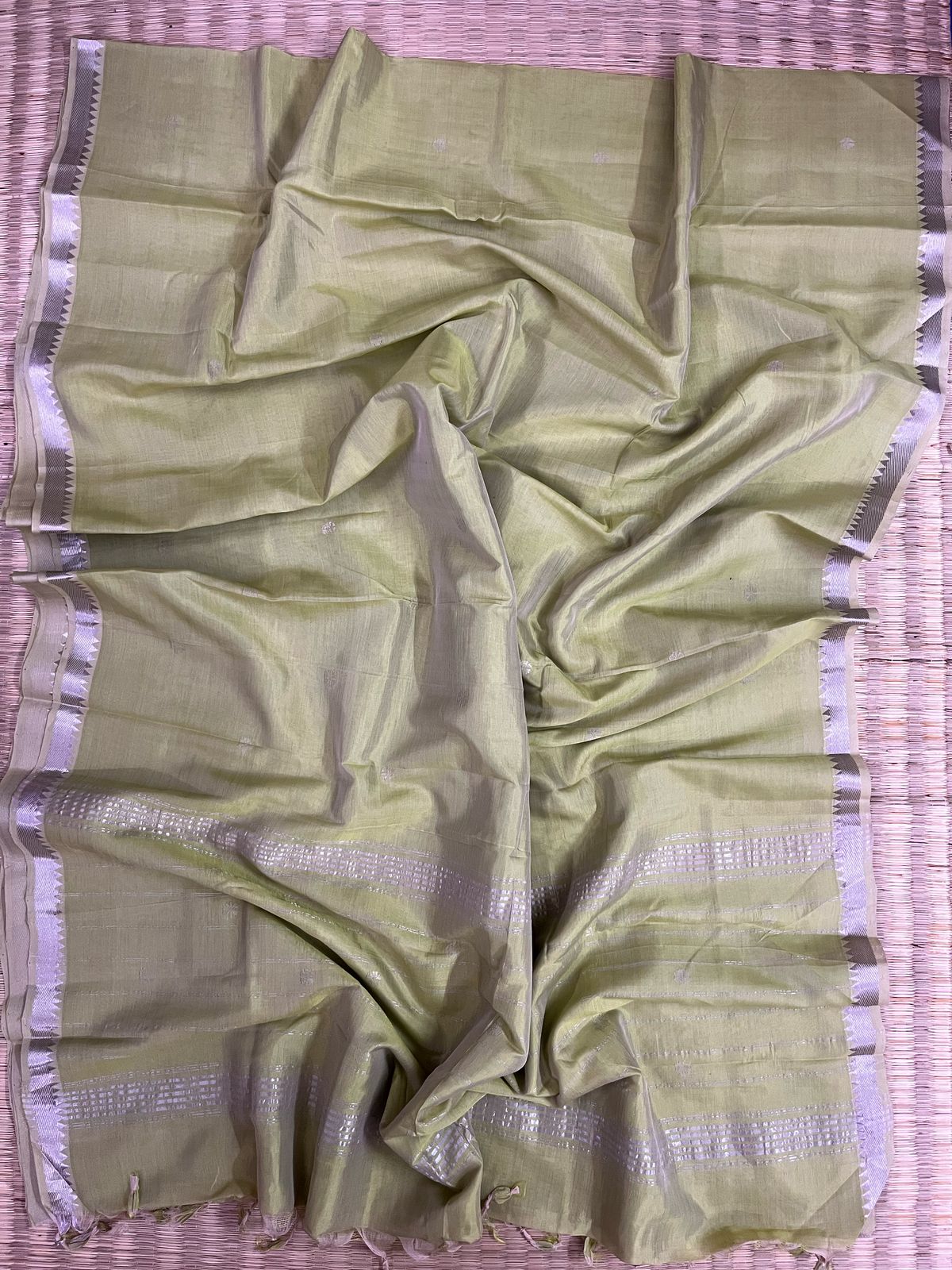Jamdani saree