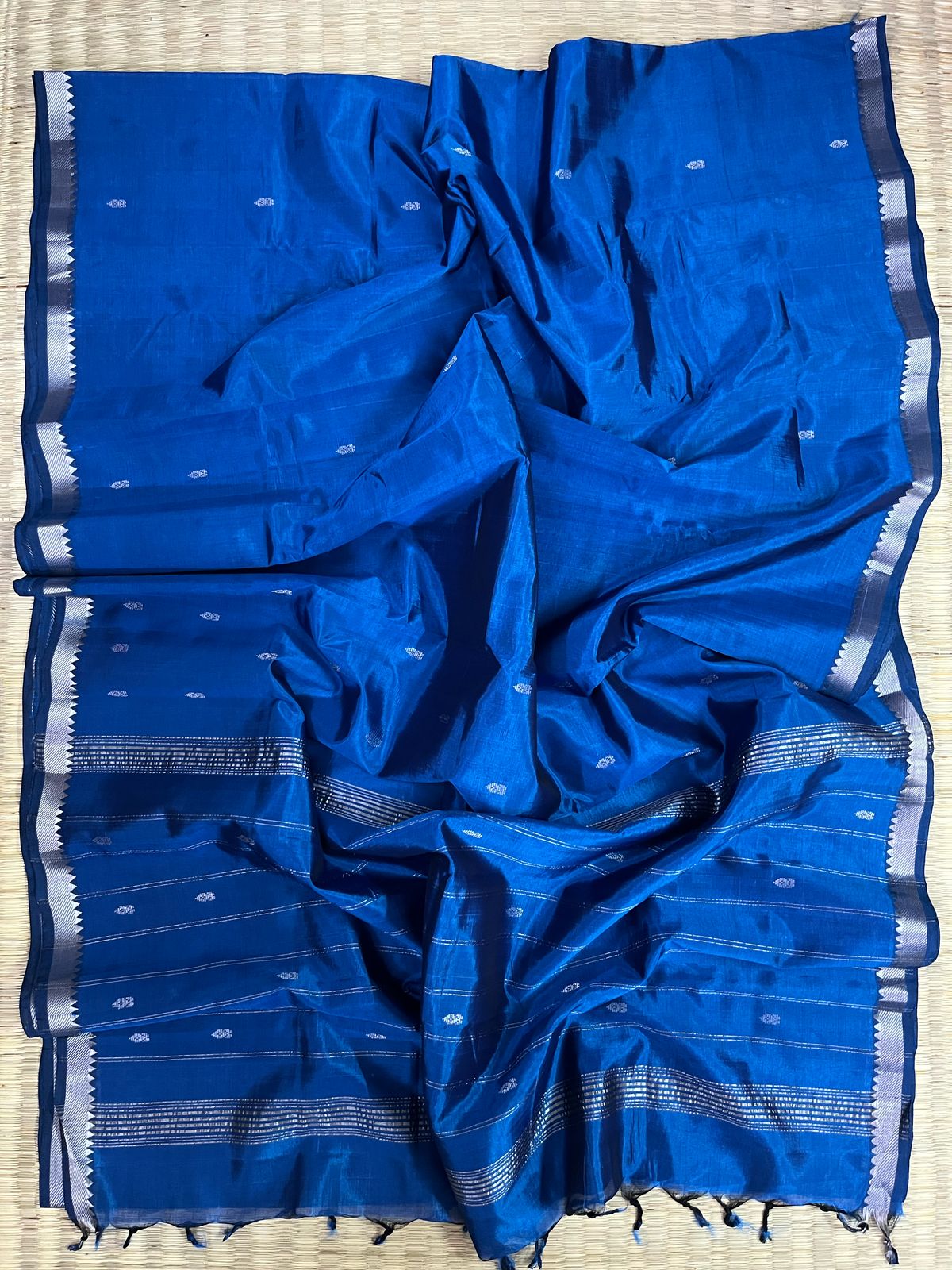 Jamdani saree