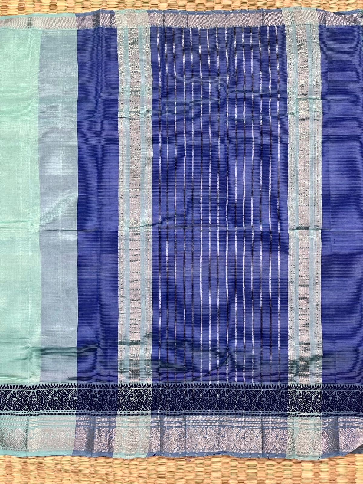 Zari and Thread border saree