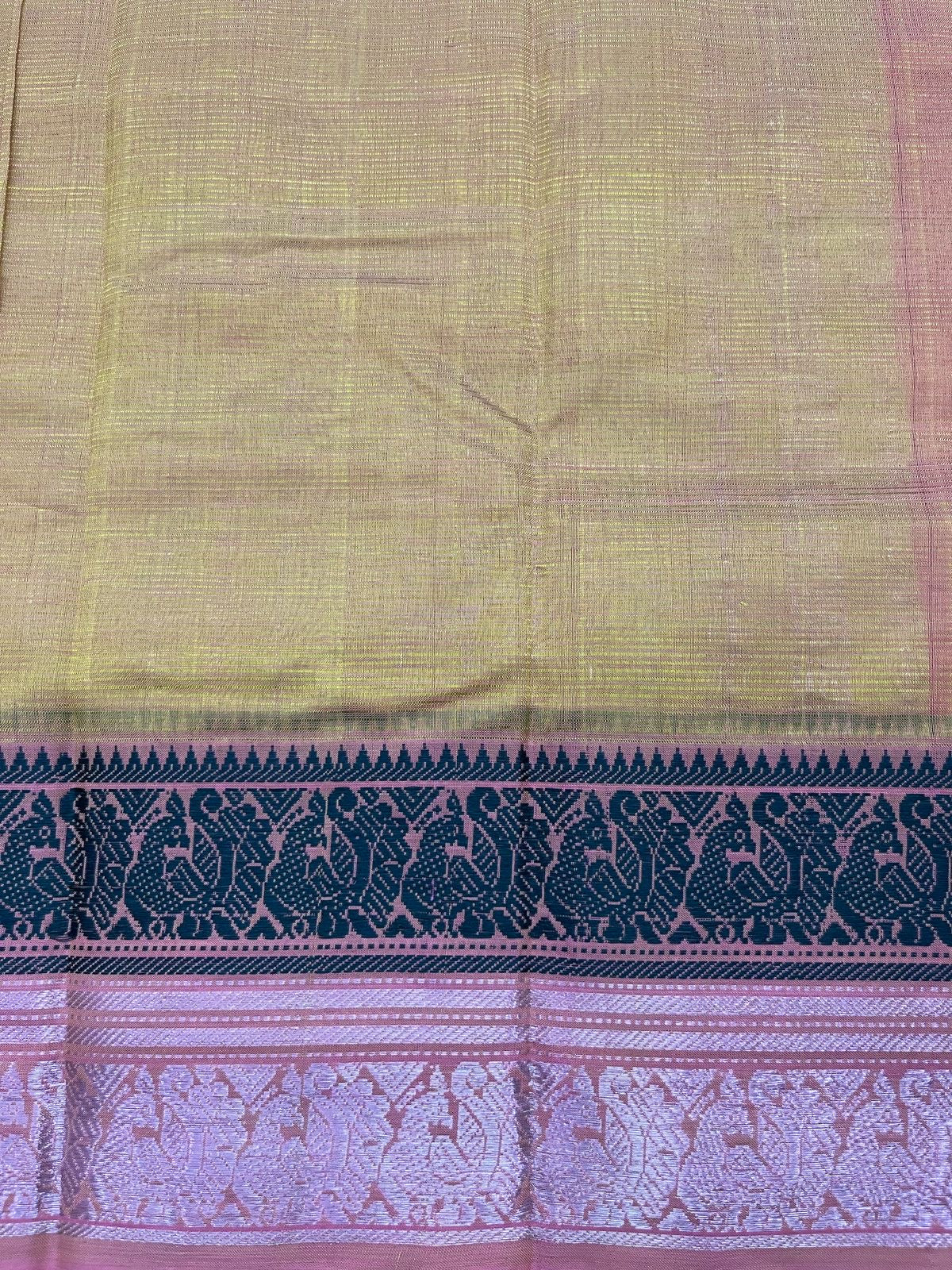 Zari and Thread border saree