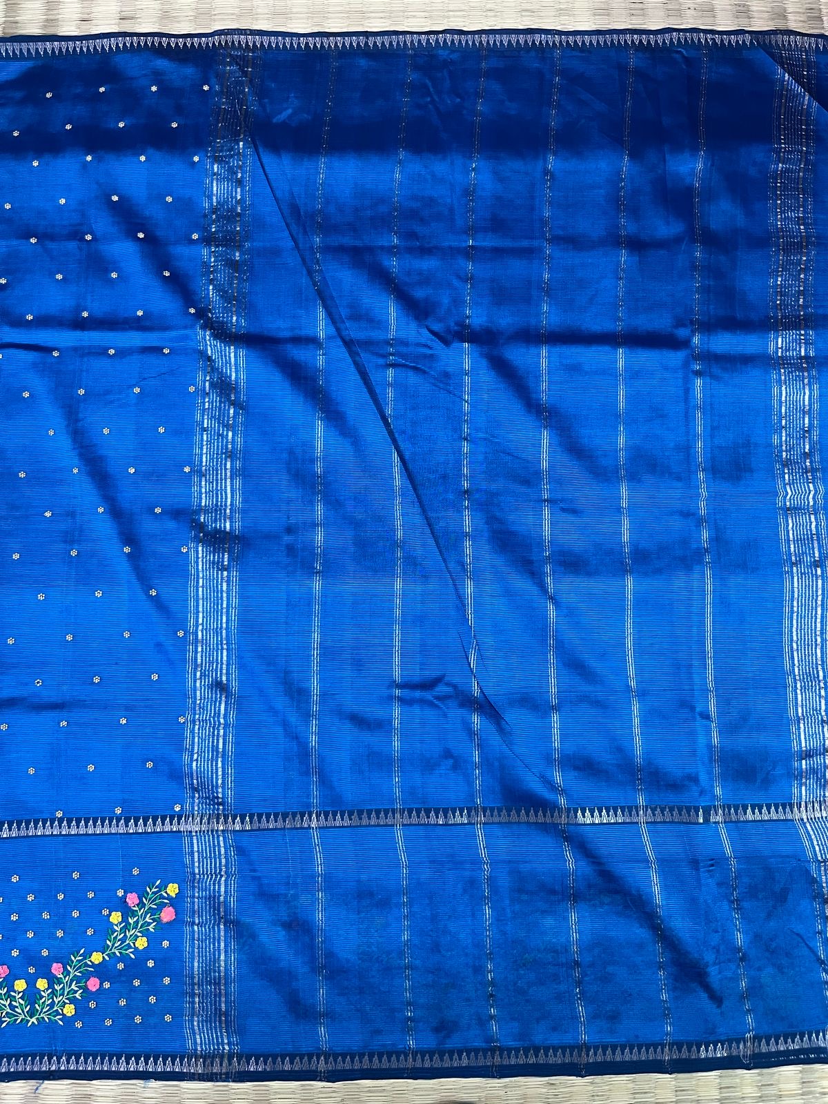 French knott saree