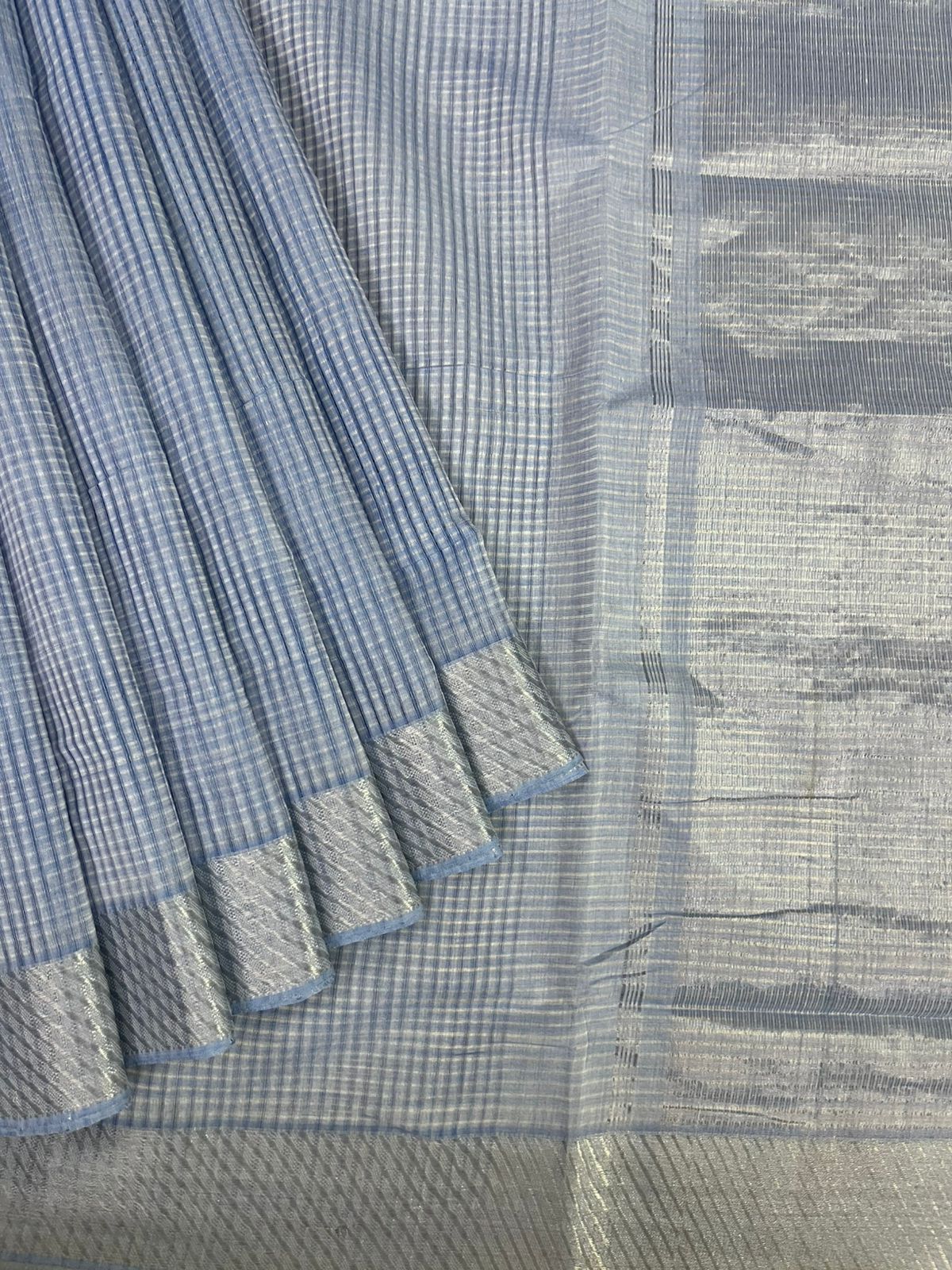Cotton missing check saree