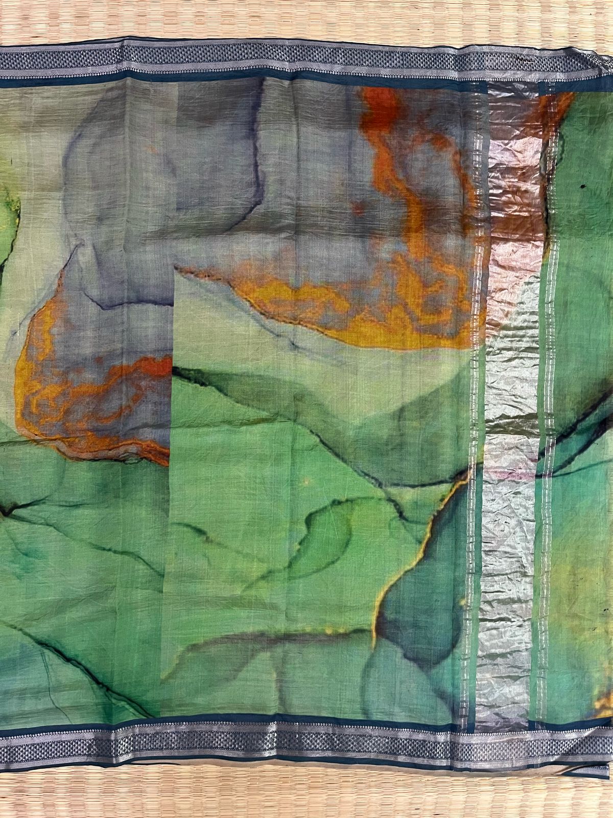 Marble saree
