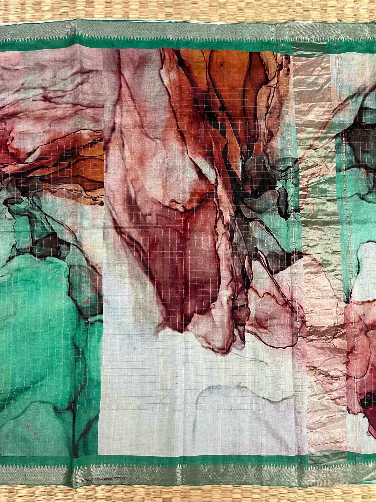 Marble saree