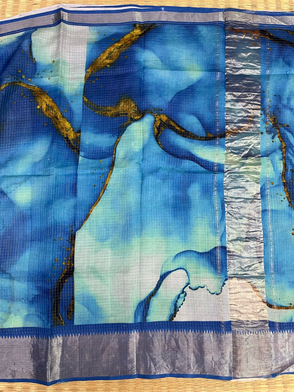 Marble saree