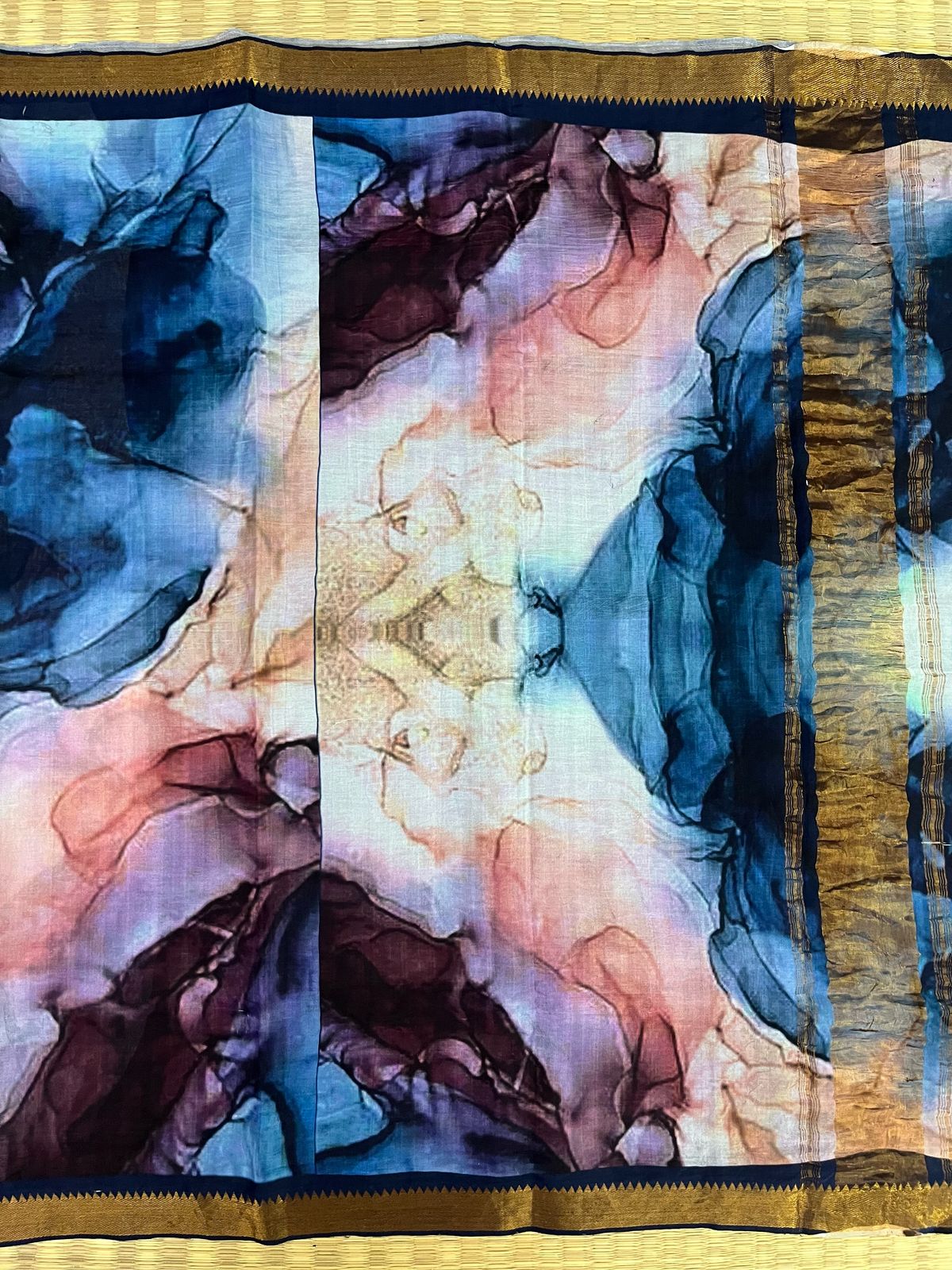 Marble saree