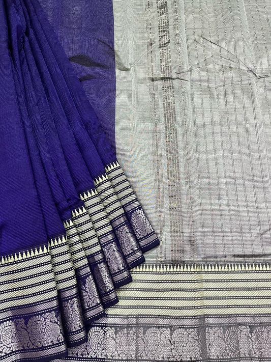 Zari and Thread border saree