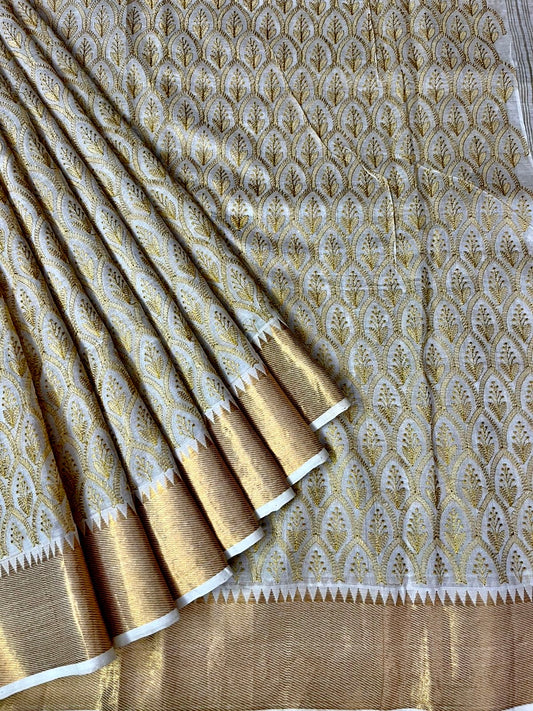 Chikankari saree